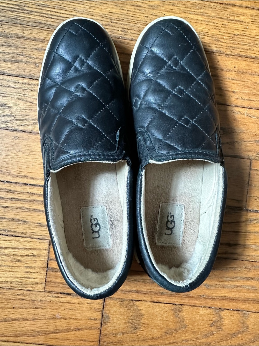 UGG Fierce Deco Quilt Black Leather Slip On Sneakers Size 8.5